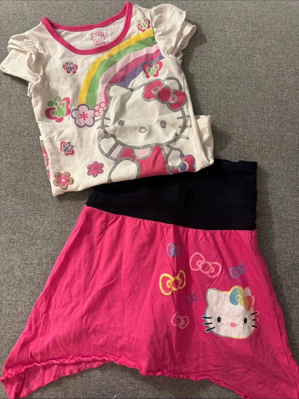 5/$15- Hello Kitty Pink & White Girls Skirt and Top Set